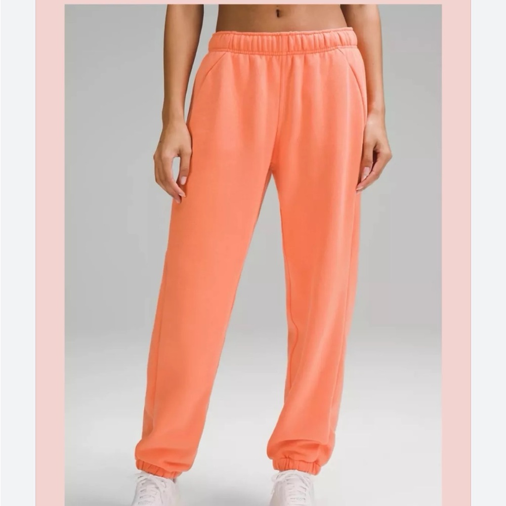 Lululemon mid rise oversized joggers